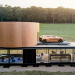 Как выглядит жилой дом с интегрированным в интерьер автомобилем Renault