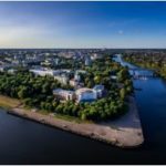Основа демографии. Многодетные семьи из Тверской области получают квартиры